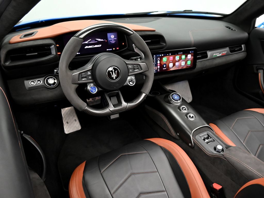 Used 2023 Maserati MC20 Spyder RWD image 18