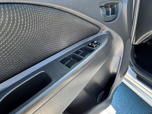 Used 2012 Toyota Yaris Sedan FWD image 10