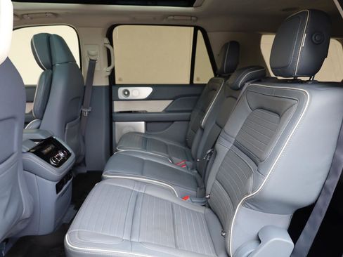 Used 2019 Lincoln Navigator Black Label w/ Cargo Package AWD/4WD image 20