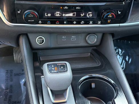 Used 2021 Nissan Rogue SL FWD image 29
