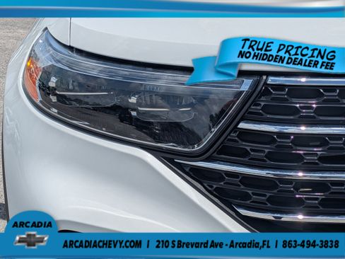 Used 2024 Ford Explorer XLT w/ Equipment Group 202A AWD/4WD image 10