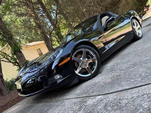 Used 2008 Chevrolet Corvette Coupe w/ Preferred Equipment Group RWD image 8