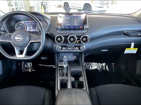 Used 2025 Nissan Sentra SV w/ All-Weather Package FWD image 7