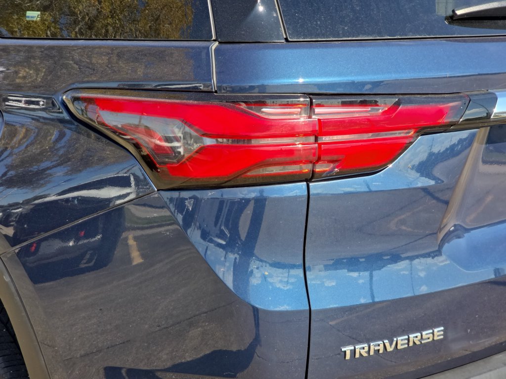 Used 2023 Chevrolet Traverse LS w/ Safety Package FWD image 14