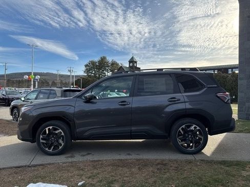 New 2025 Subaru Forester Premium image 9