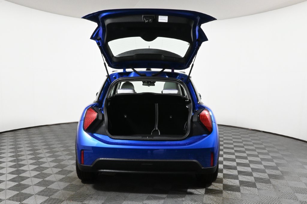 Certified 2025 MINI Cooper 2-Door Hardtop FWD image 34