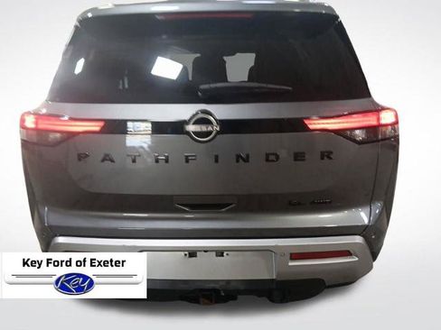 Used 2023 Nissan Pathfinder SL w/ SL Premium Package AWD/4WD image 10