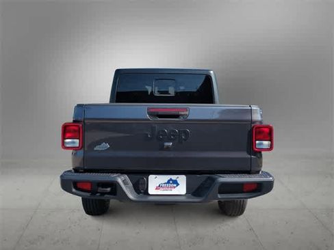 New 2025 Jeep Gladiator Sport image 7