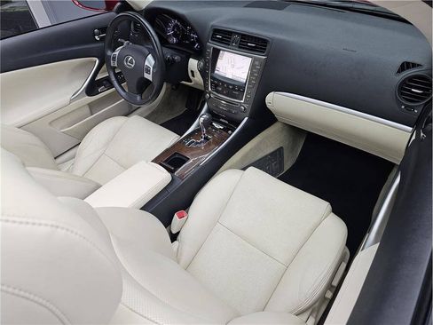 Used 2014 Lexus IS 250C w/ Navigation System Package RWD image 16