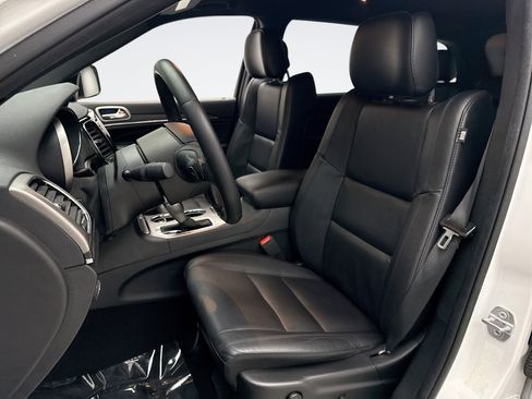 Used 2019 Jeep Grand Cherokee Limited AWD/4WD image 11
