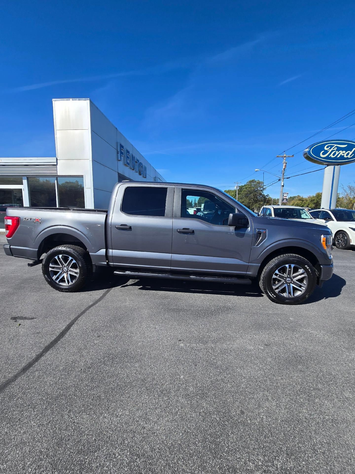 Used 2022 Ford F150 XL w/ STX Appearance Package AWD/4WD image 2