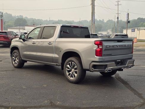 New 2026 Chevrolet Silverado 1500 LT w/ Z71 Off-Road Package AWD/4WD image 3