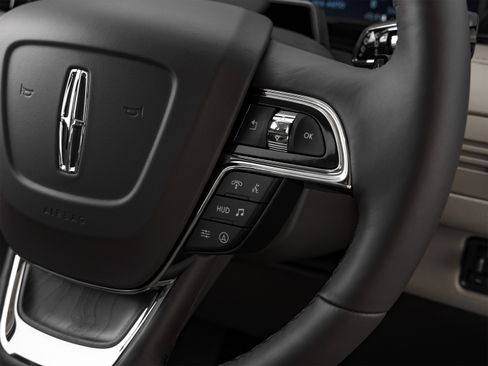 Used 2024 Lincoln Navigator L Reserve AWD/4WD image 46