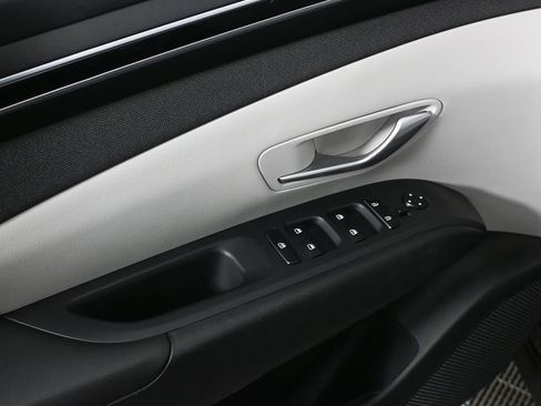 Used 2024 Hyundai Tucson SEL w/ Convenience Package FWD image 8