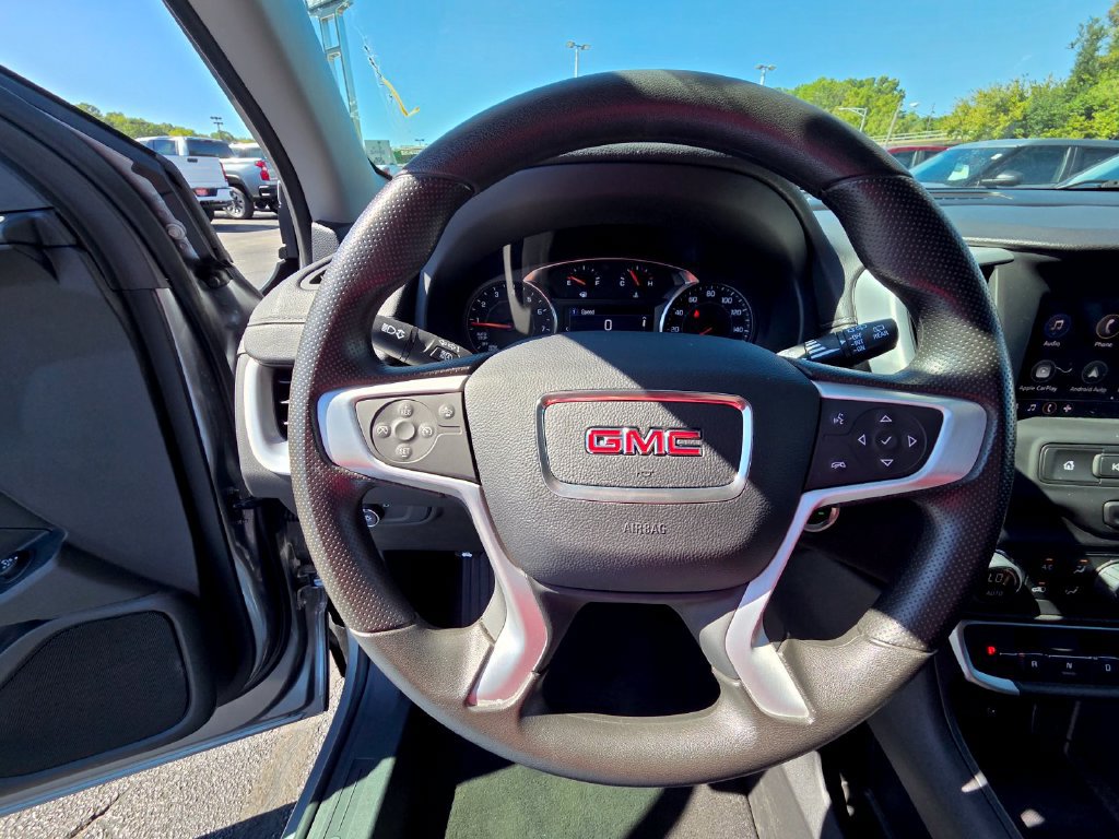 Used 2023 GMC Terrain SLE w/ Driver Convenience Package FWD image 17