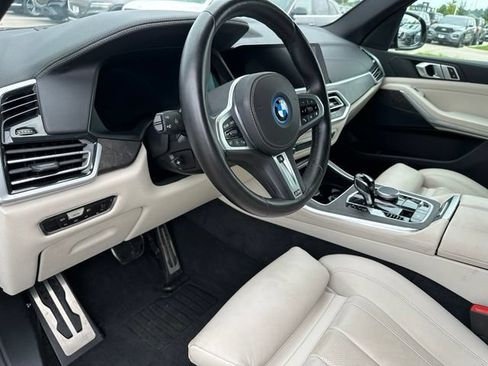 Used 2022 BMW X5 xDrive45e w/ M Sport Package AWD/4WD image 38