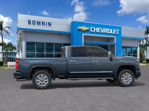 New 2026 Chevrolet Silverado 2500 High Country w/ High Country Premium Package AWD/4WD image 6