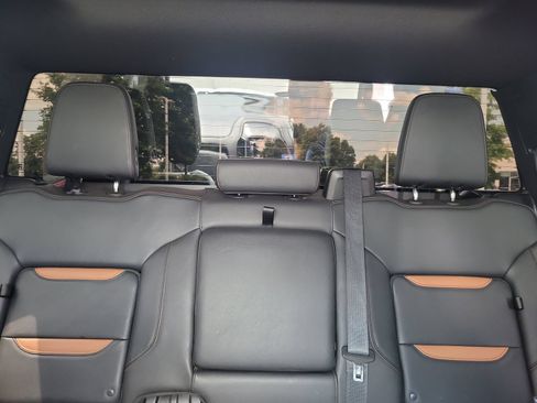 Used 2021 GMC Sierra 1500 AT4 AWD/4WD image 21