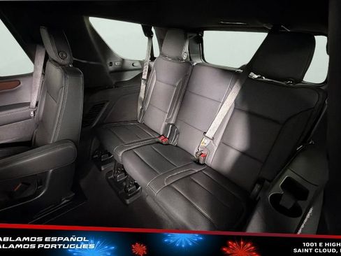 Used 2025 GMC Yukon Denali AWD/4WD image 39