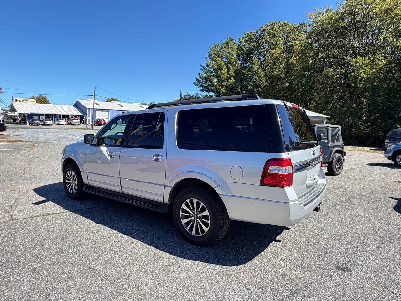 Used 2015 Ford Expedition EL XLT AWD/4WD image 7