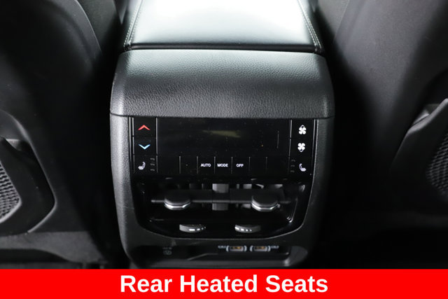 Used 2025 Jeep Grand Cherokee L Limited AWD/4WD image 29