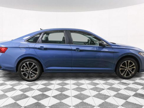 Used 2025 Volkswagen Jetta Sport FWD image 13