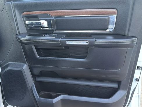 Used 2015 RAM 2500 Laramie AWD/4WD image 16