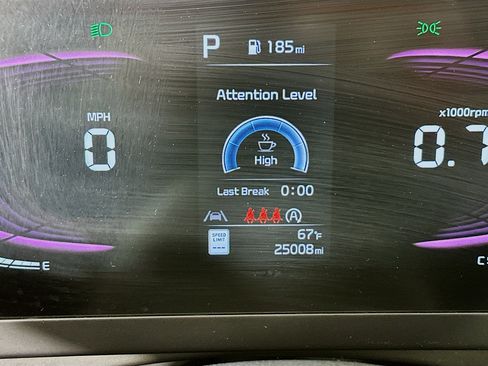 Used 2025 Kia Sportage LX FWD image 19