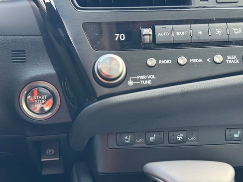 New 2025 Lexus ES 350 w/ Premium Package image 29