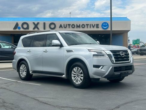 Used 2021 Nissan Armada SV image 1