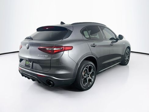 Used 2023 Alfa Romeo Stelvio Veloce AWD/4WD image 9