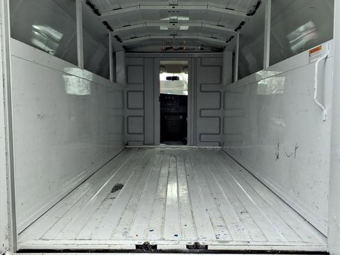 Used 2024 GMC Savana 3500 w/ Power Convenience Package image 27