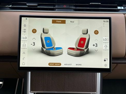 New 2025 Land Rover Range Rover SE image 24