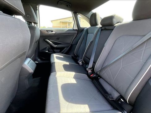 Used 2025 Volkswagen Jetta Sport FWD image 25