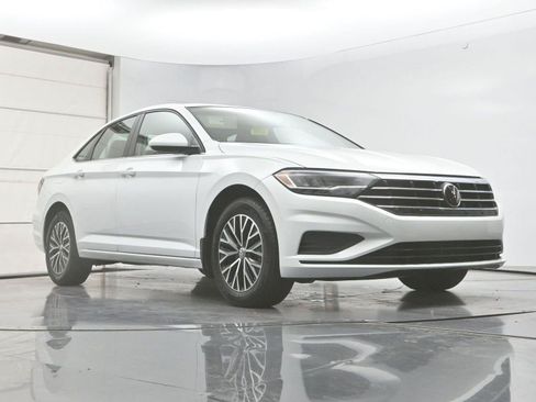 Used 2021 Volkswagen Jetta SE w/ SE Cold Weather Package FWD image 29