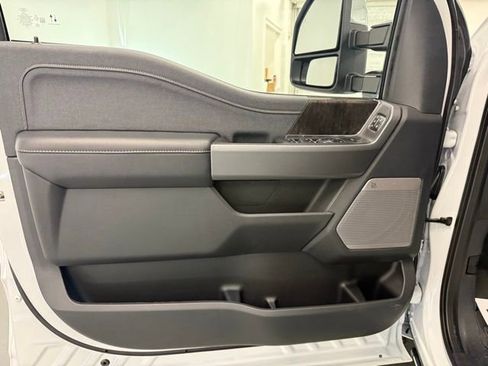 New 2026 Ford F250 4x4 Crew Cab Super Duty image 13