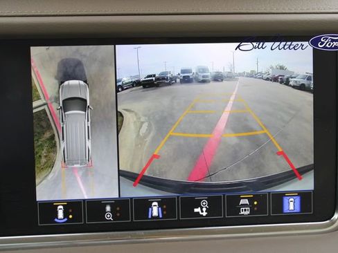 Used 2024 GMC Yukon XL Denali image 19