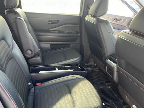 Used 2023 Nissan Pathfinder Rock Creek image 8