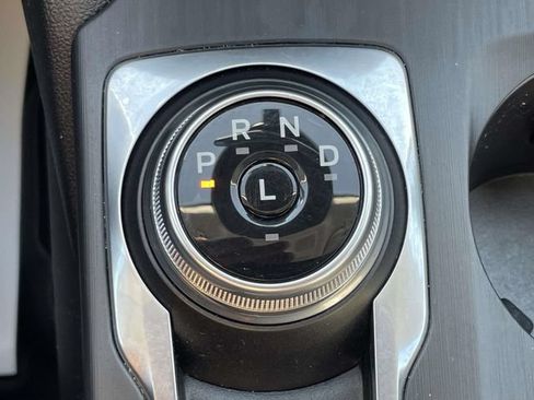 Certified 2022 Ford Escape SE w/ SE Sport Appearance Package FWD image 30