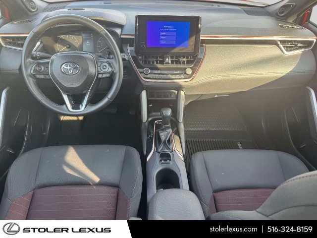 Used 2025 Toyota Corolla Cross AWD Hybrid w/ Moonroof Package image 18