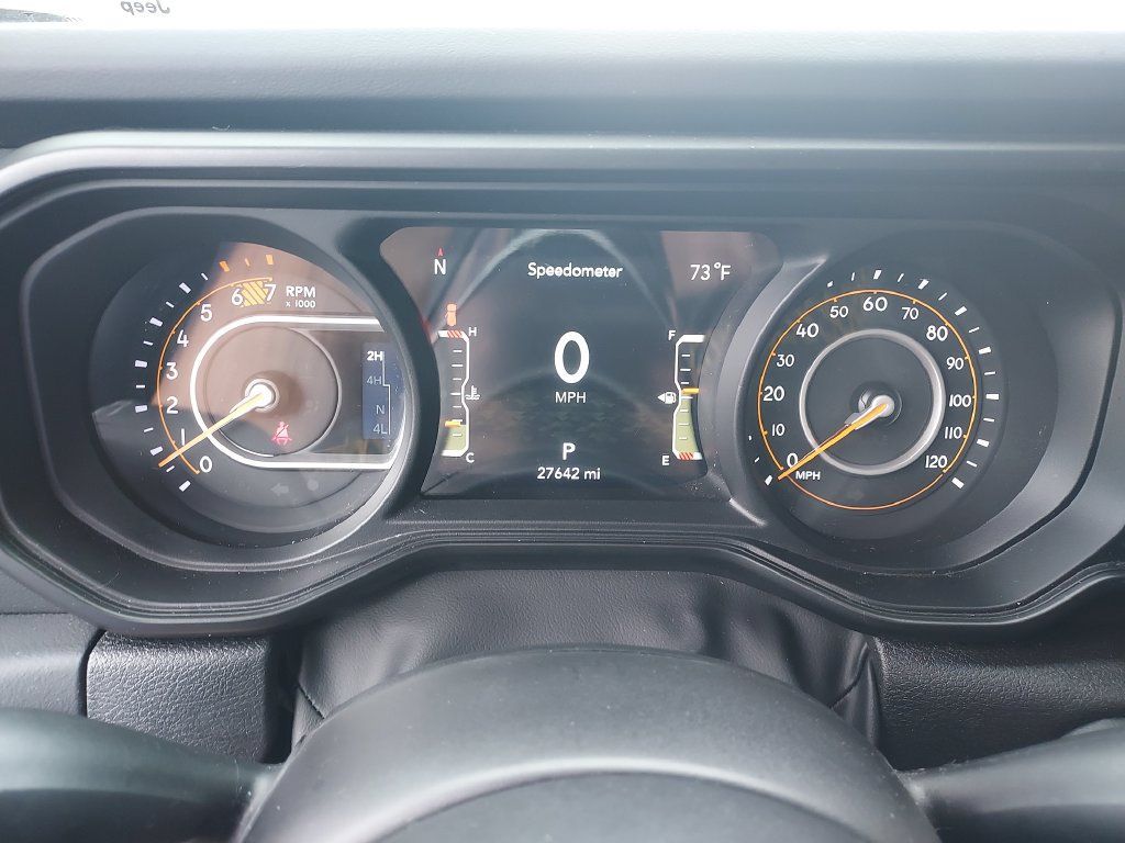 Used 2024 Jeep Wrangler Unlimited Sahara AWD/4WD image 18