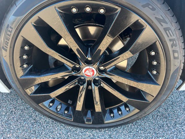 Used 2016 Jaguar F-TYPE S RWD image 3