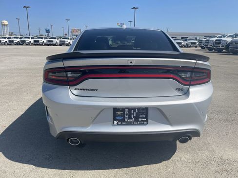 New 2023 Dodge Charger R/T w/ Plus Group image 5