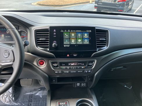 Used 2022 Honda Pilot Sport image 19