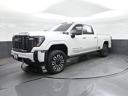 Used 2024 GMC Sierra 2500 Denali Ultimate w/ Max Trailering Package AWD/4WD image 26