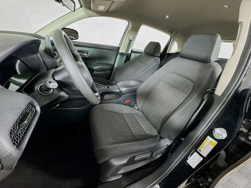 Used 2023 Honda HR-V LX image 12