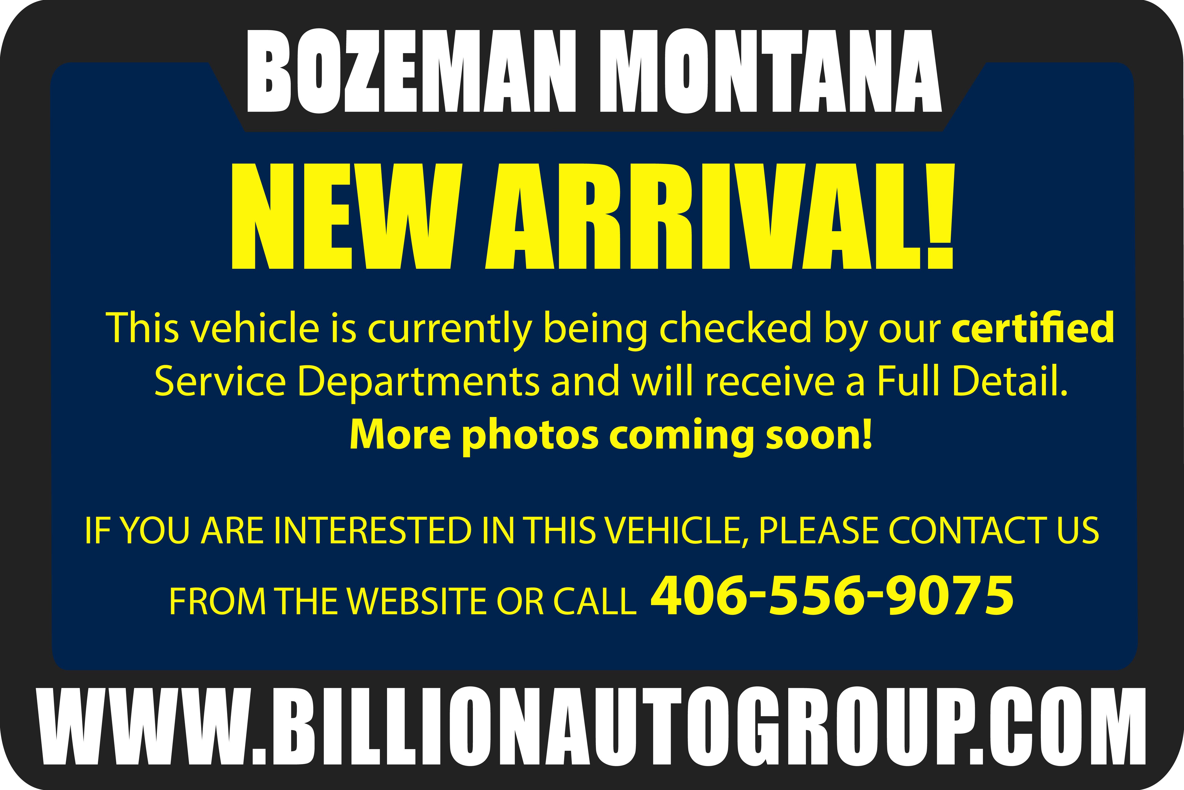Used 2022 GMC Yukon XL Denali AWD/4WD image 2