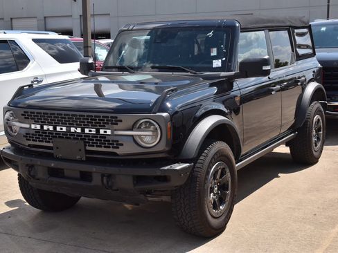 Used 2022 Ford Bronco Badlands AWD/4WD image 2