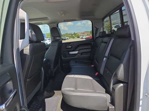 Used 2017 Chevrolet Silverado 1500 LTZ Z71 w/ LTZ Plus Package AWD/4WD image 11