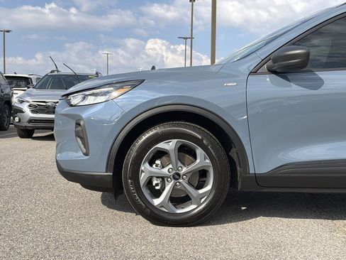 Used 2025 Ford Escape ST-Line image 9